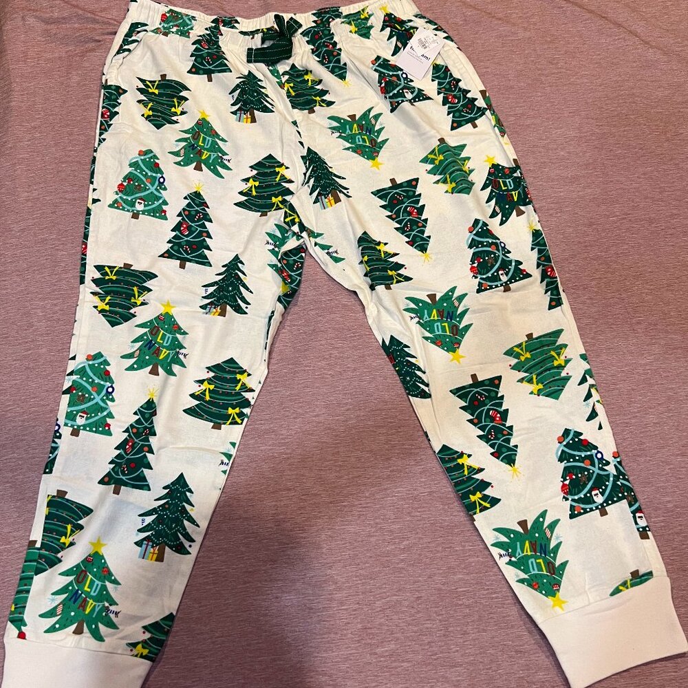 Old Navy Christmas Printed Flannel Jogger Pajama Pants, Large, New with Tags